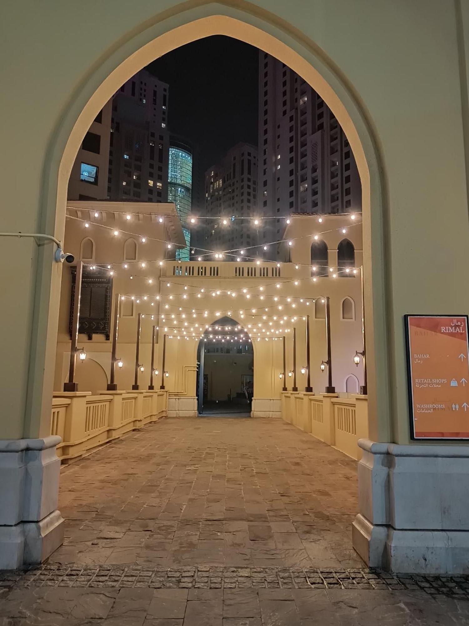 The Aero Hostel Dubai Exterior foto