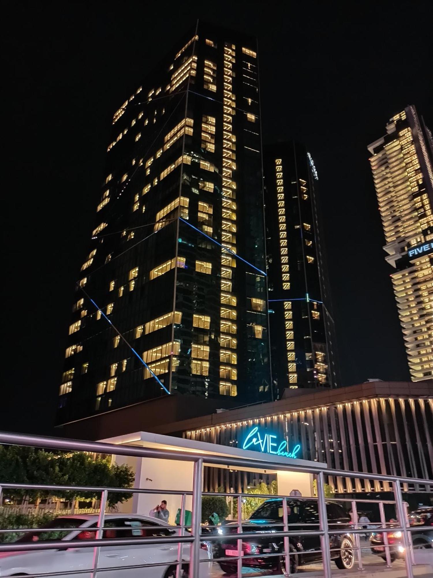 The Aero Hostel Dubai Exterior foto